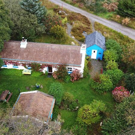The Rockhouse - Cosy Stone Built Thatch Cottage Dungloe Exterior photo