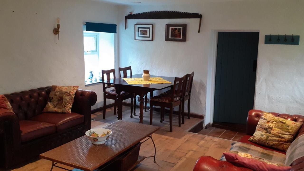 The Rockhouse - Cosy Stone Built Thatch Cottage Dungloe Exterior photo